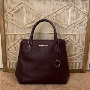 Purple Michael kors TWO IN ONE purse.